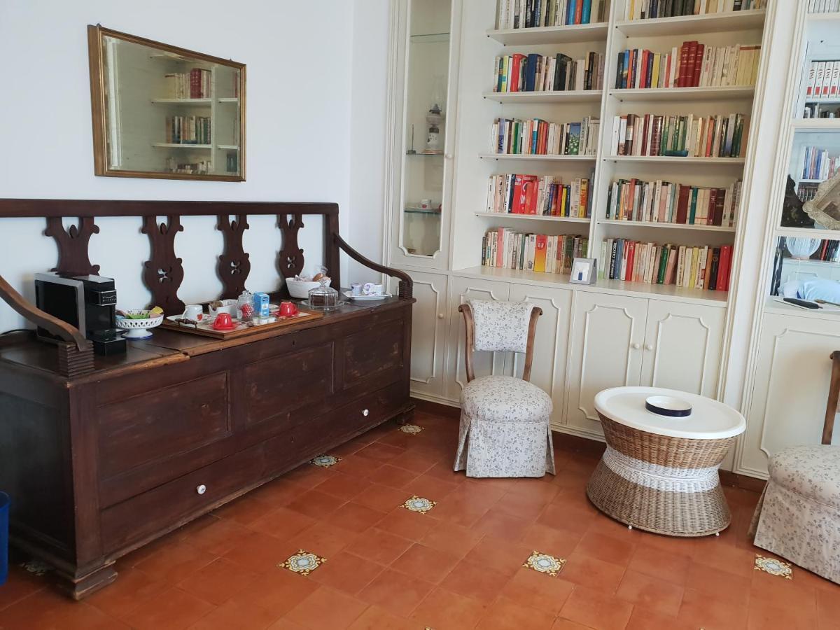 La Terrazza Di Anna Hotel Sassari Bagian luar foto