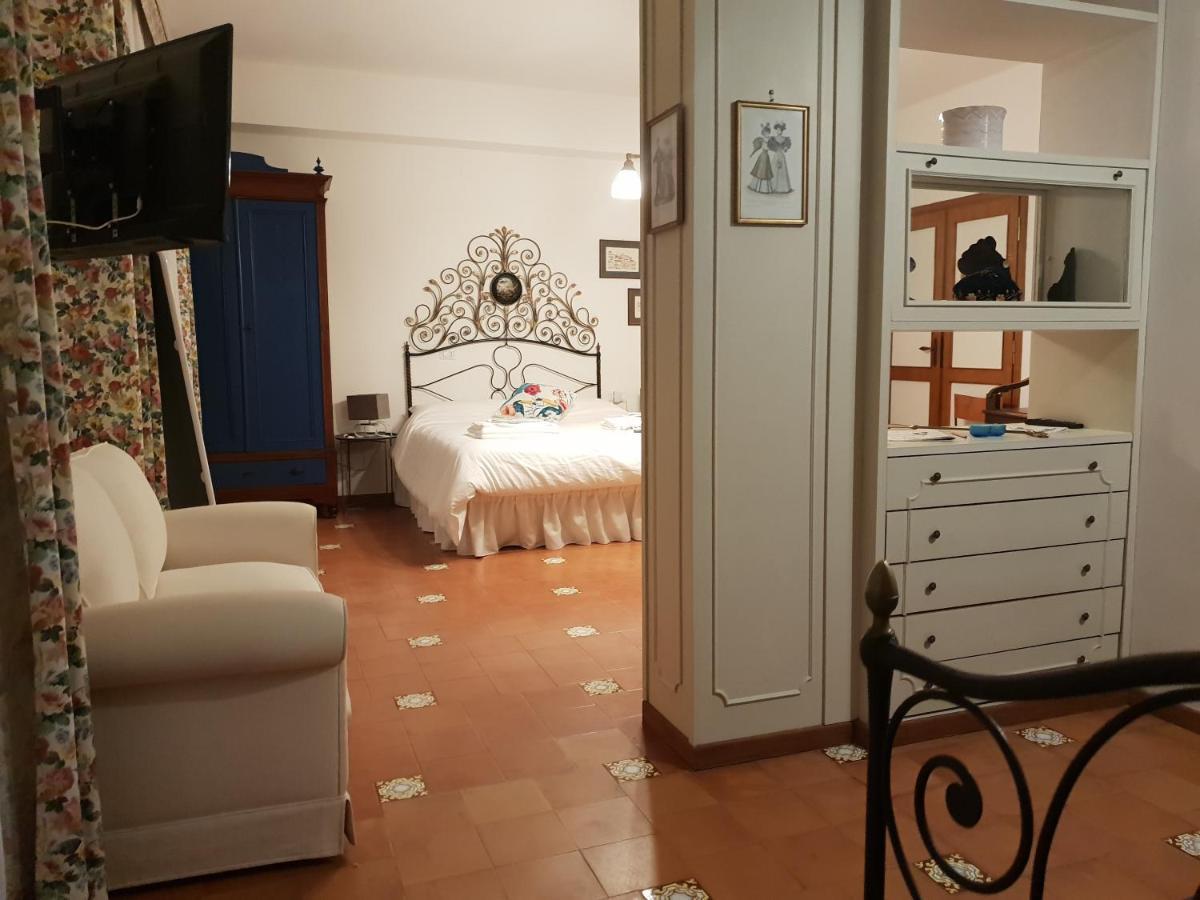 La Terrazza Di Anna Hotel Sassari Bagian luar foto