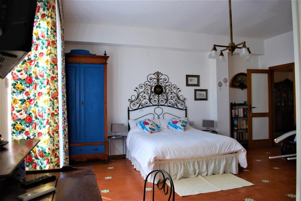 La Terrazza Di Anna Hotel Sassari Bagian luar foto