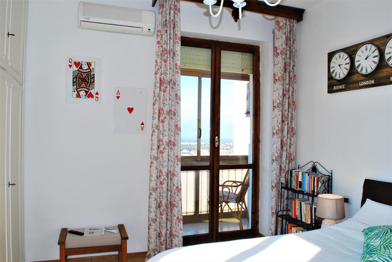 La Terrazza Di Anna Hotel Sassari Bagian luar foto