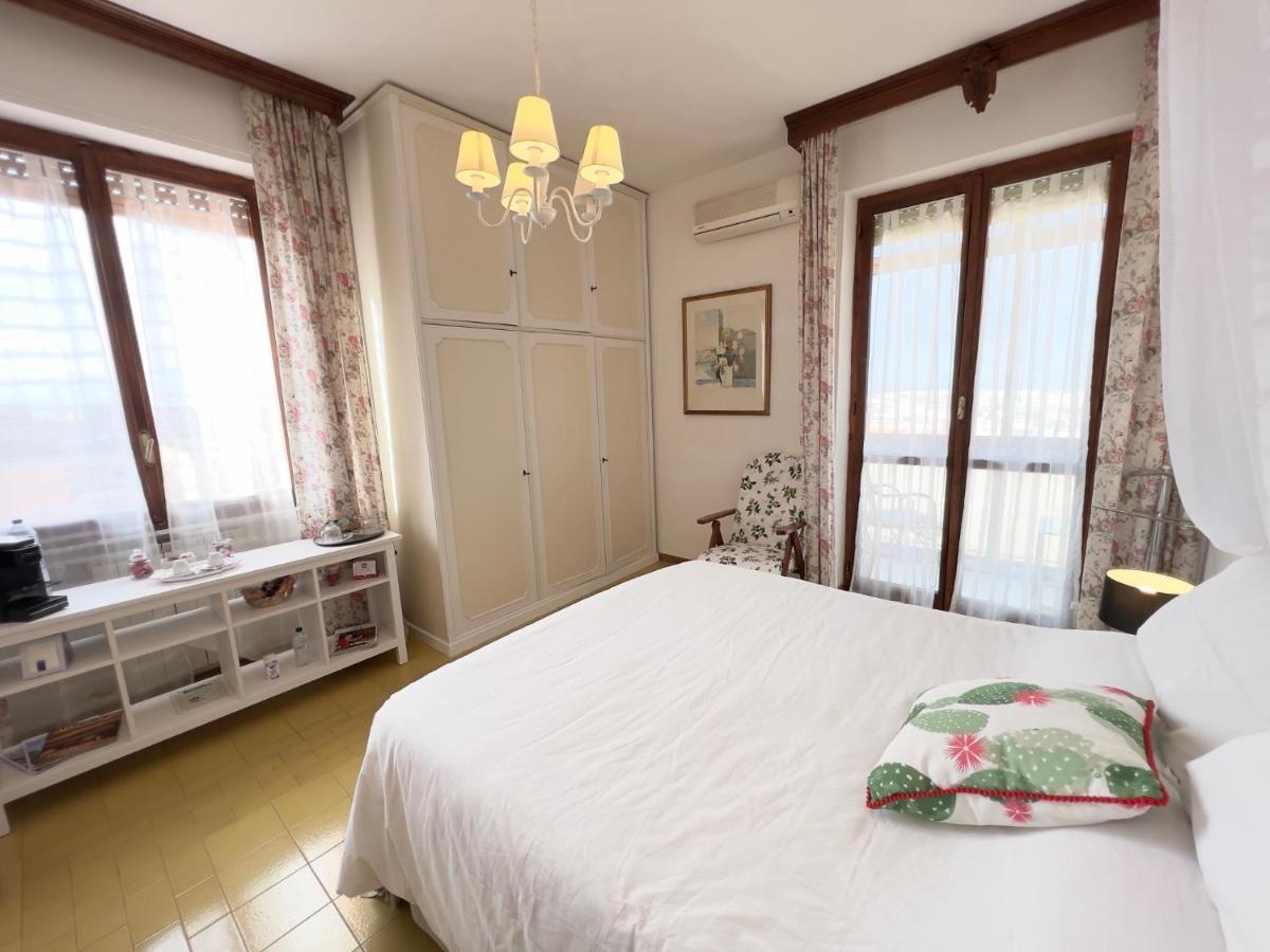 La Terrazza Di Anna Hotel Sassari Bagian luar foto